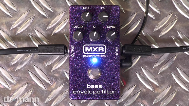 MXR M 82 Bass Envelope Filter – Thomann UK